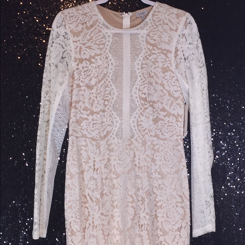 White lace dress